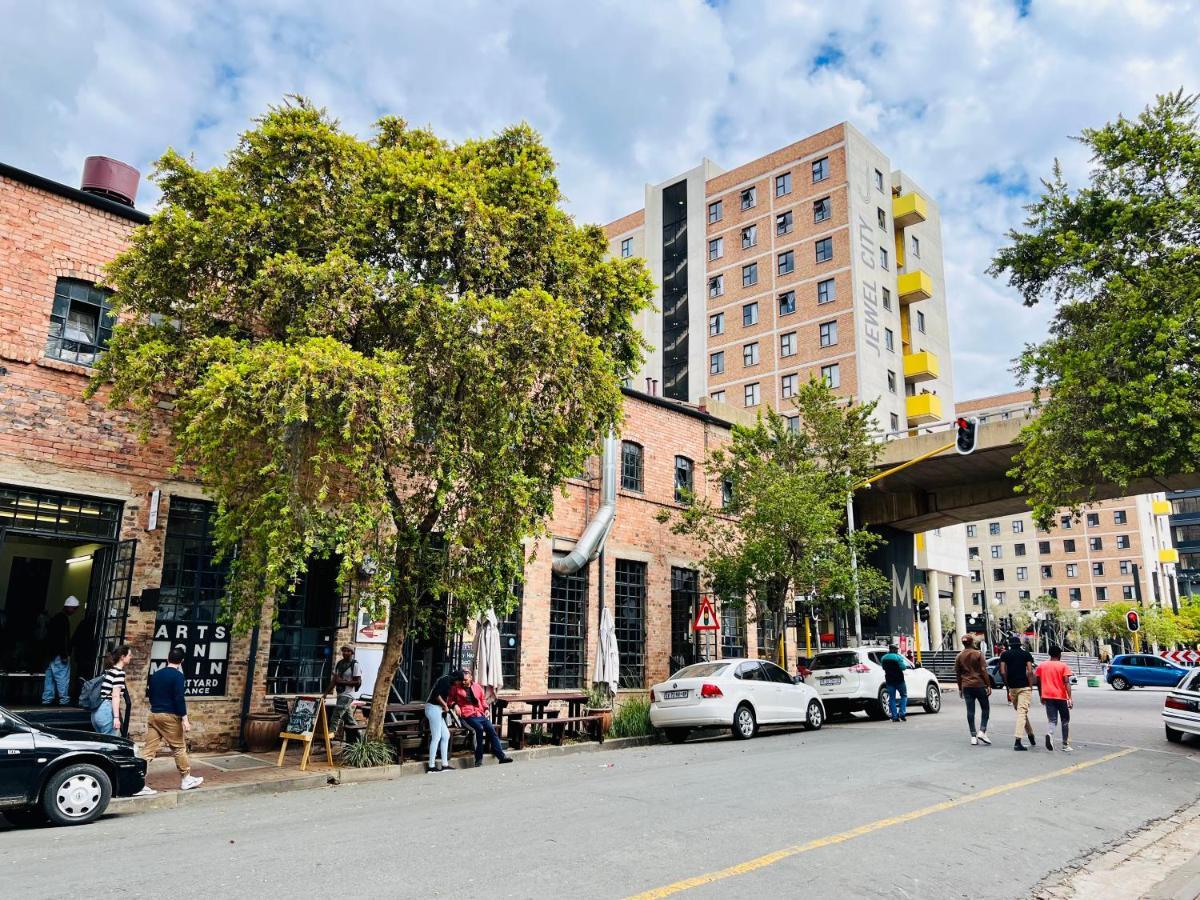 City Living Apartment 119 - Washer, 4K Tv, Fast Wifi, & Sunny Balcony Johannesburg Exterior photo